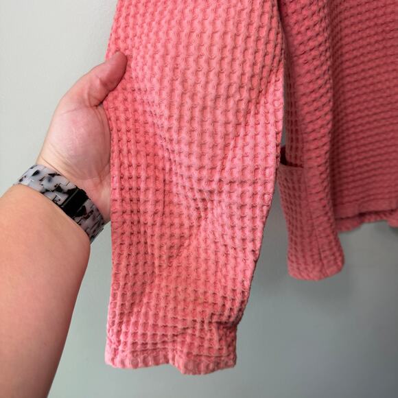 Orvis Women's Long Sleeve Button Waffle Weave Top Coral Pink Size Large - Picture 7 of 7